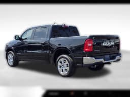 Ram 1500 Big Horn 4x2 Crew Cab 5'7" Box 2025 — side view