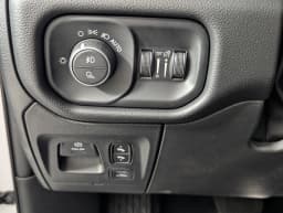 Ram 1500 Big Horn 4x2 Crew Cab 5'7" Box 2026 — side view
