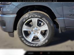 Ram 1500 Express 4x2 Crew Cab 5'7" Box 2026 — side view