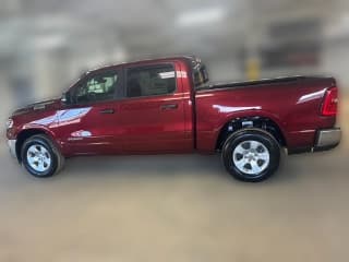 Ram 1500 Big Horn 4x4 Crew Cab 5'7" Box Ram 1500 Big Horn 4x4 Crew Cab 5'7" Box