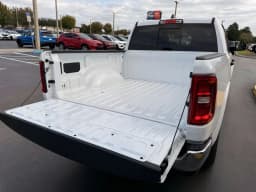 Ram 1500 Big Horn 4x4 Crew Cab 5'7" Box 2026 — side view