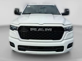 Ram 1500 Big Horn 4x4 Crew Cab 5'7" Box Ram 1500 Big Horn 4x4 Crew Cab 5'7" Box