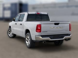 Ram 1500 Big Horn 4x4 Crew Cab 5'7" Box Ram 1500 Big Horn 4x4 Crew Cab 5'7" Box