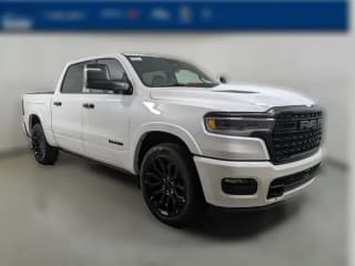 Ram 1500 Limited 4x4 Crew Cab 5'7" Box Ram 1500 Limited 4x4 Crew Cab 5'7" Box