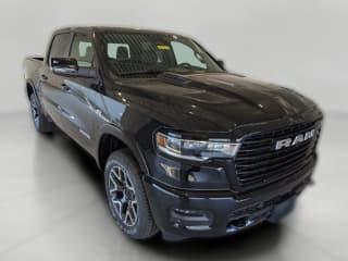 Ram 1500 Laramie 4x4 Crew Cab 5'7" Box Ram 1500 Laramie 4x4 Crew Cab 5'7" Box