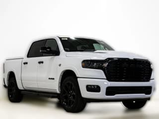 Ram 1500 Laramie 4x4 Crew Cab 5'7" Box Ram 1500 Laramie 4x4 Crew Cab 5'7" Box