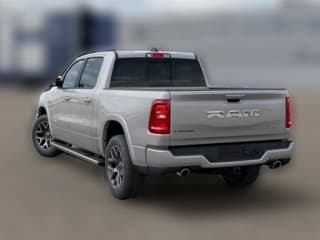 Ram 1500 Laramie 4x4 Crew Cab 5'7" Box Ram 1500 Laramie 4x4 Crew Cab 5'7" Box