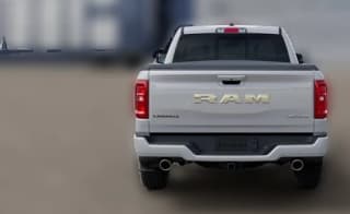 Ram 1500 Laramie 4x4 Crew Cab 6'4" Box Ram 1500 Laramie 4x4 Crew Cab 6'4" Box