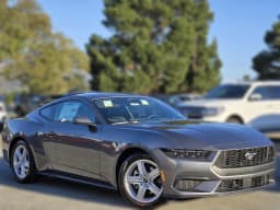Ford Mustang EcoBoost Fastback 2026 — side view
