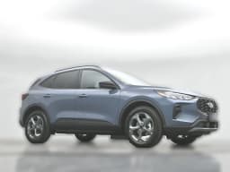 Ford Escape ST-Line FWD 2025 — side view
