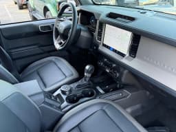Ford Bronco Outer Banks 4 Door 4x4 2026 — side view