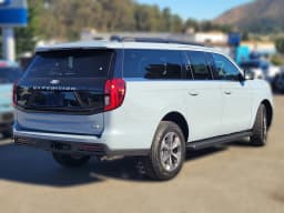 Ford Expedition Max Active 4x4 2027 — side view