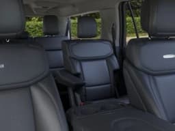 Ford Expedition Max Platinum 4x4 2026 — side view
