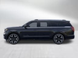 Ford Expedition Max Platinum 4x4 2026 — side view