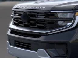 Ford Expedition Max Platinum 4x4 2026 — side view