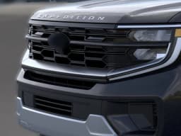Ford Expedition Max Platinum 4x4 2026 — side view