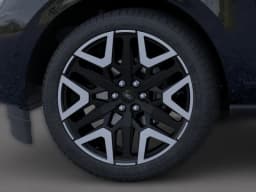 Ford Expedition Max Platinum 4x4 2026 — side view