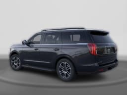 Ford Expedition Active 4x2 2026 — side view