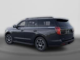 Ford Expedition Active 4x2 2026 — side view