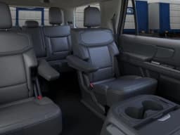 Ford Expedition Active 4x2 2026 — side view