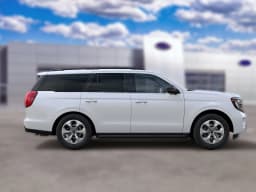 Ford Expedition Active 4x4 2027 — side view