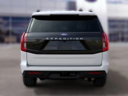 Ford Expedition Active 4x4 2027 — side view