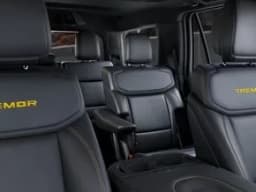 Ford Expedition Tremor 4x4 2027 — side view
