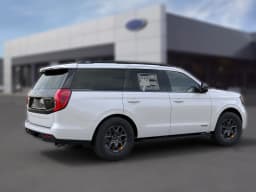 Ford Expedition Tremor 4x4 2027 — side view