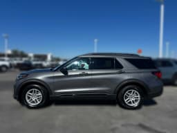 Ford Explorer Active w/200A Pkg RWD 2026 — side view