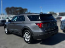 Ford Explorer Active w/200A Pkg RWD 2026 — side view