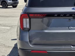 Ford Explorer Active w/100A Pkg RWD 2026 — side view