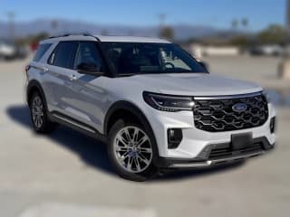 Ford Explorer Platinum RWD Ford Explorer Platinum RWD