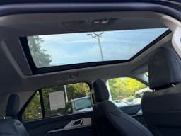 Ford Explorer Active w/200A Pkg 4WD 2026 — side view