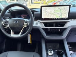 Ford Explorer Active w/200A Pkg 4WD 2026 — side view