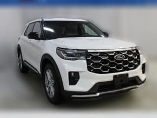Ford Explorer Platinum 4WD Ford Explorer Platinum 4WD
