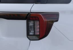 Ford Explorer ST-Line 4WD 2026 — side view