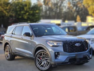 Ford Explorer ST 4WD Ford Explorer ST 4WD