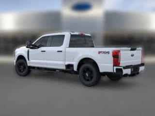 Ford Super Duty F-250 SRW XL 4WD Crew Cab 6.75' Box Ford Super Duty F-250 SRW XL 4WD Crew Cab 6.75' Box