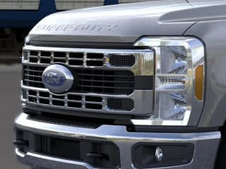 Ford Super Duty F-250 SRW XLT 4WD Crew Cab 6.75' Box Ford Super Duty F-250 SRW XLT 4WD Crew Cab 6.75' Box