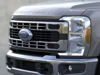 Ford Super Duty F-250 SRW XLT 4WD Crew Cab 6.75' Box Ford Super Duty F-250 SRW XLT 4WD Crew Cab 6.75' Box