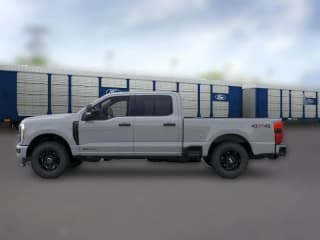 Ford Super Duty F-250 SRW XL 4WD Crew Cab 6.75' Box Ford Super Duty F-250 SRW XL 4WD Crew Cab 6.75' Box