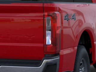 Ford Super Duty F-250 SRW XL 4WD SuperCab 6.75' Box Ford Super Duty F-250 SRW XL 4WD SuperCab 6.75' Box