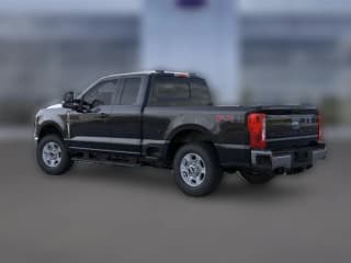 Ford Super Duty F-250 SRW XLT 4WD SuperCab 6.75' Box Ford Super Duty F-250 SRW XLT 4WD SuperCab 6.75' Box