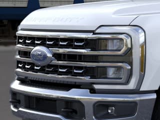 Ford Super Duty F-250 SRW LARIAT 4WD Crew Cab 6.75' Box Ford Super Duty F-250 SRW LARIAT 4WD Crew Cab 6.75' Box