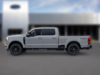 Ford Super Duty F-250 SRW LARIAT 4WD Crew Cab 6.75' Box Ford Super Duty F-250 SRW LARIAT 4WD Crew Cab 6.75' Box