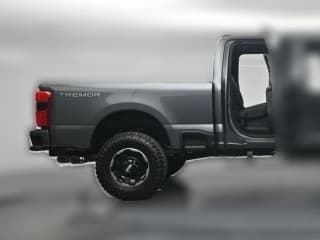 Ford Super Duty F-250 SRW Platinum 4WD Crew Cab 6.75' Box Ford Super Duty F-250 SRW Platinum 4WD Crew Cab 6.75' Box