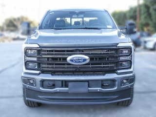 Ford Super Duty F-250 SRW Platinum 4WD Crew Cab 6.75' Box Ford Super Duty F-250 SRW Platinum 4WD Crew Cab 6.75' Box