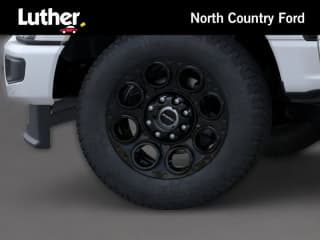 Ford Super Duty F-250 SRW LARIAT 4WD Crew Cab 6.75' Box Ford Super Duty F-250 SRW LARIAT 4WD Crew Cab 6.75' Box