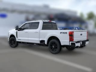 Ford Super Duty F-250 SRW LARIAT 4WD Crew Cab 6.75' Box Ford Super Duty F-250 SRW LARIAT 4WD Crew Cab 6.75' Box