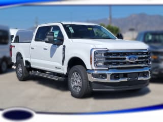 Ford Super Duty F-250 SRW LARIAT 4WD Crew Cab 6.75' Box Ford Super Duty F-250 SRW LARIAT 4WD Crew Cab 6.75' Box